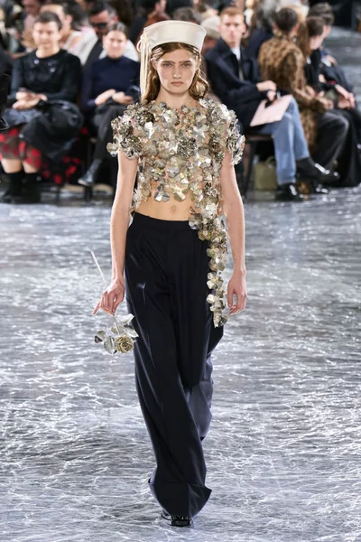 Look 9